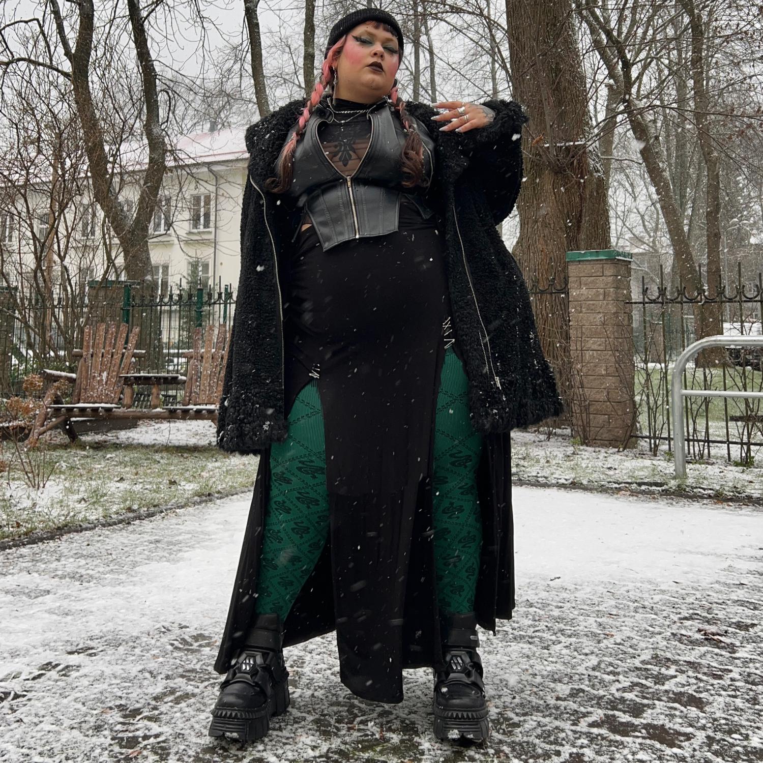 80 Denier Opaque Tights - Corra Snakes - Foliage Green