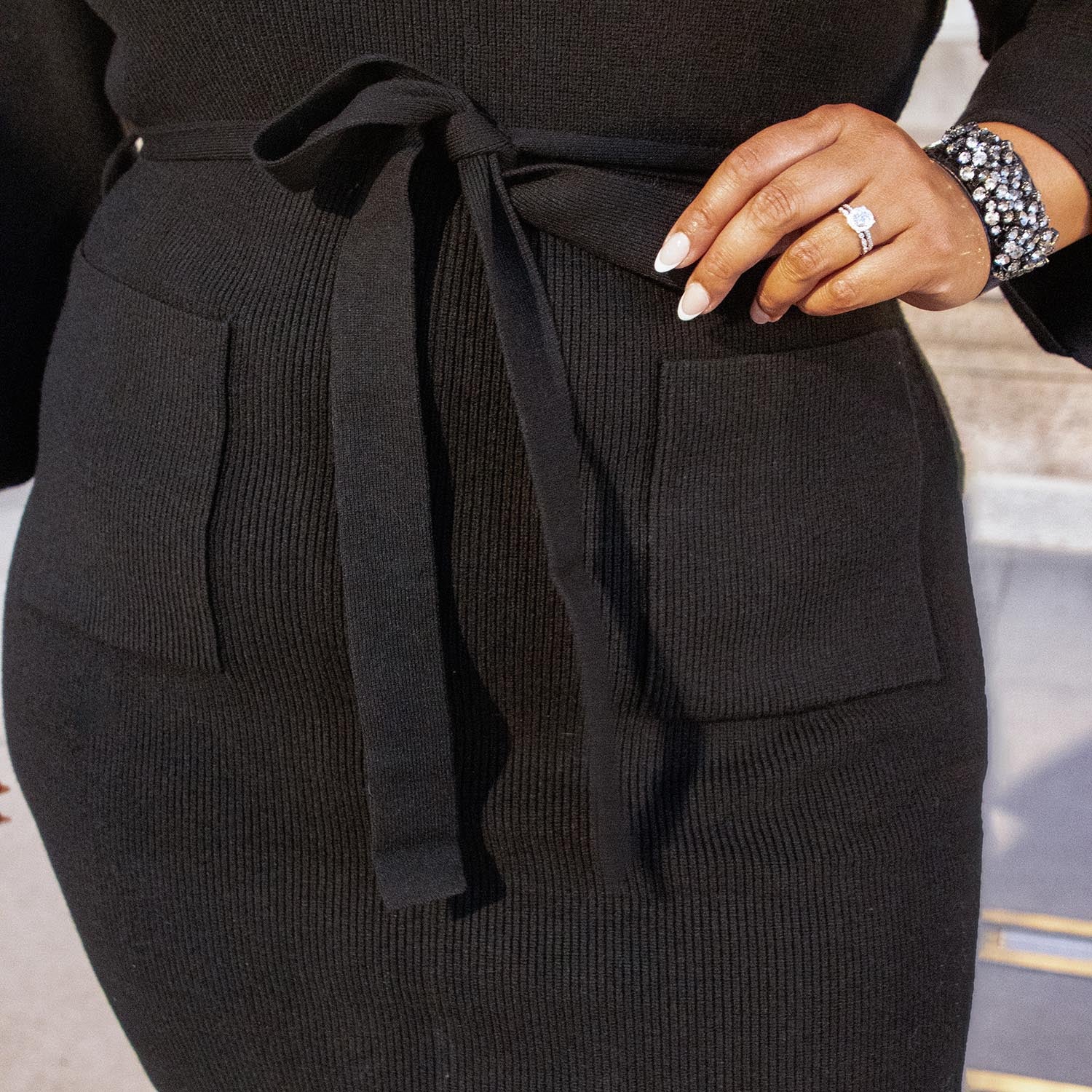 Larrissa, 5ft 11in / 181cm - Size F