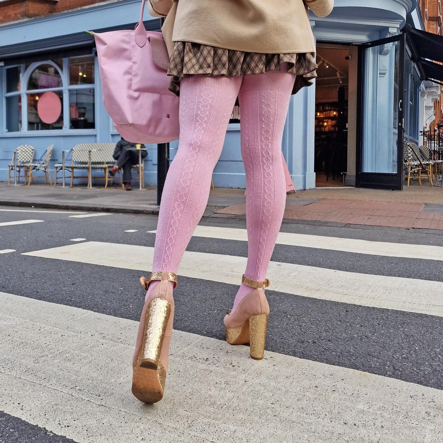 Grannies Cable Knit Wool Tights - Piglet (V2)