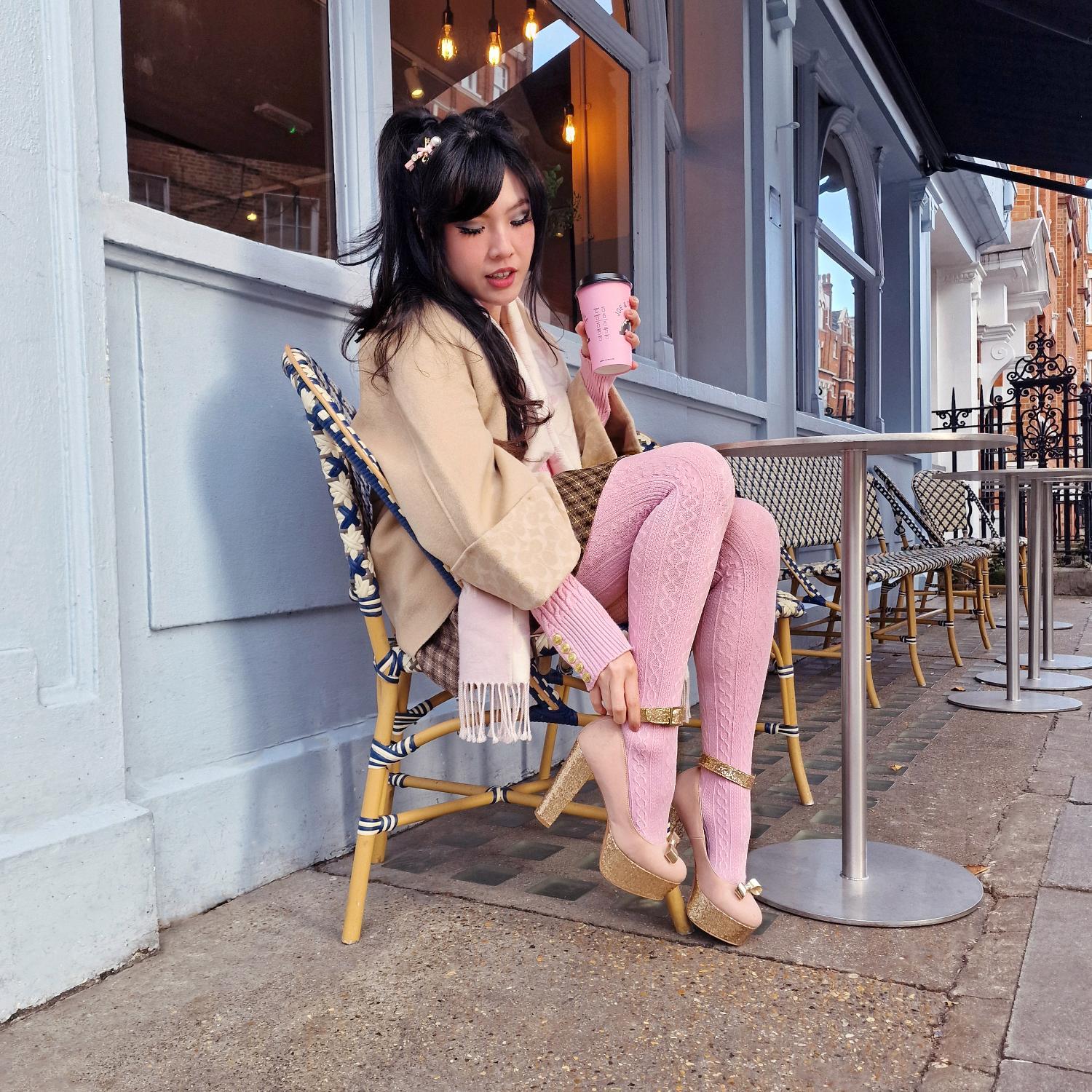 Grannies Cable Knit Wool Tights - Piglet (V2)