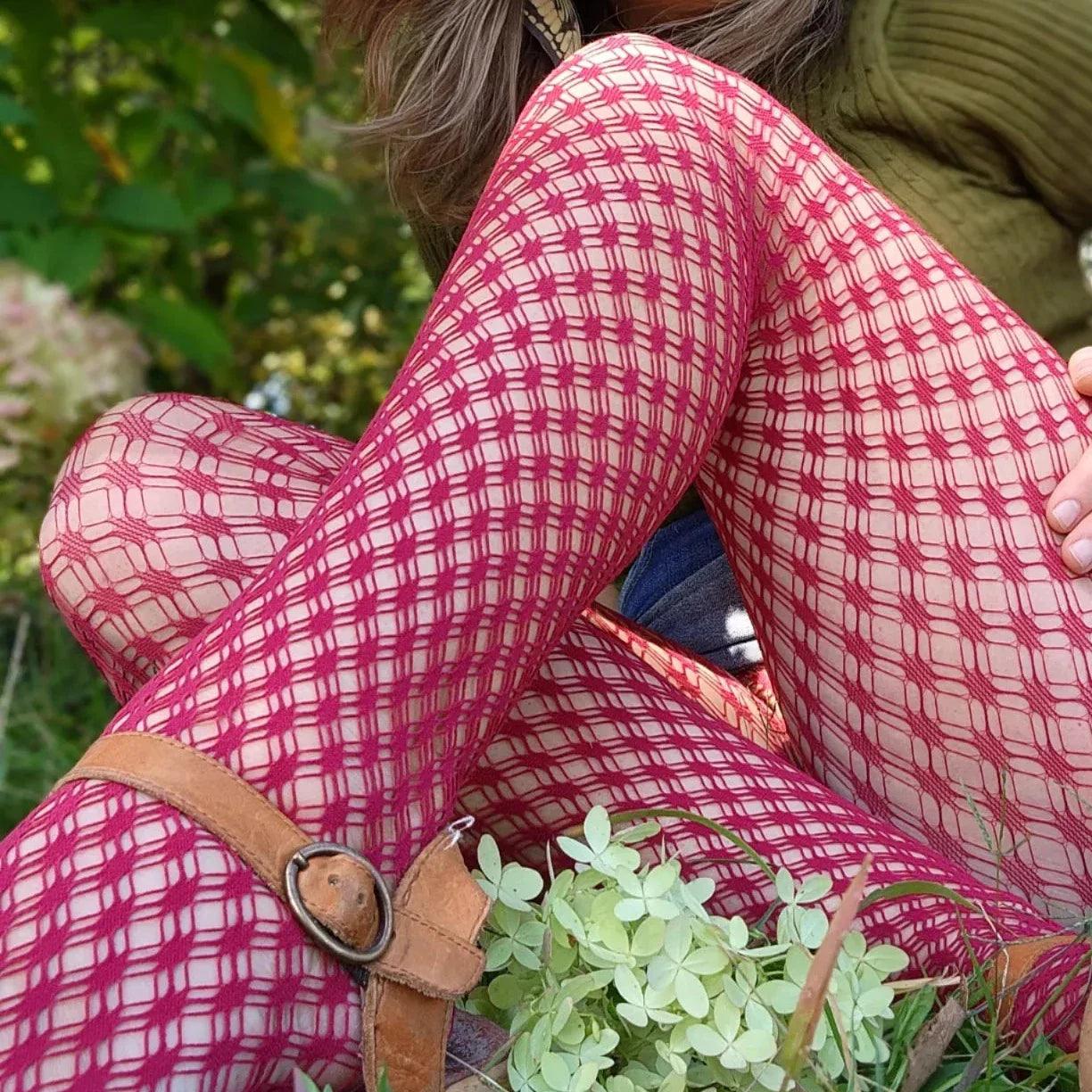 Fishnet Stars - Blood Red