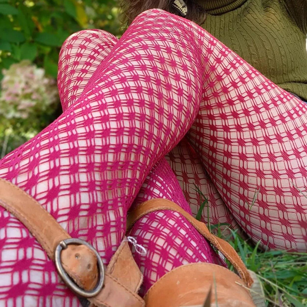 Fishnet Stars - Blood Red