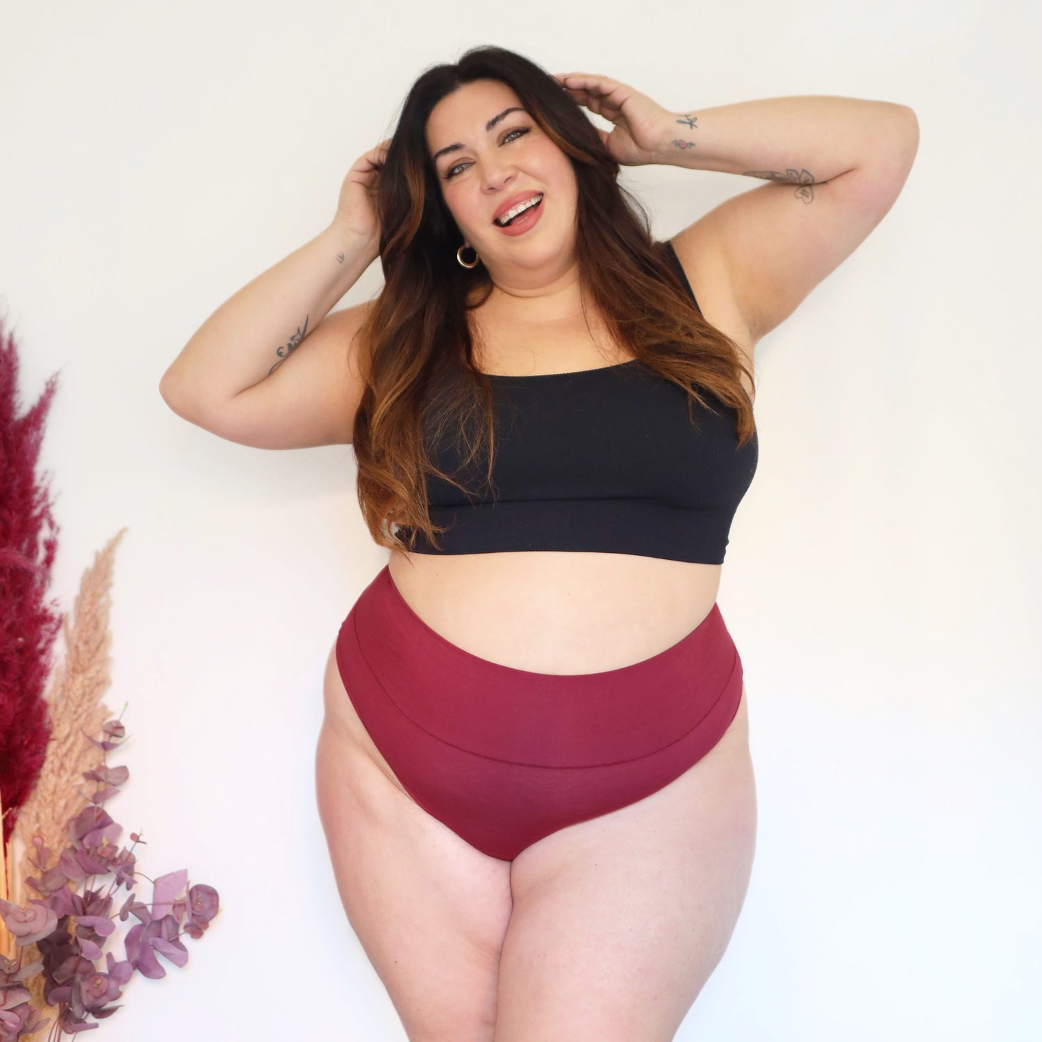 Cheeky High Leg Knickers - Blood Red