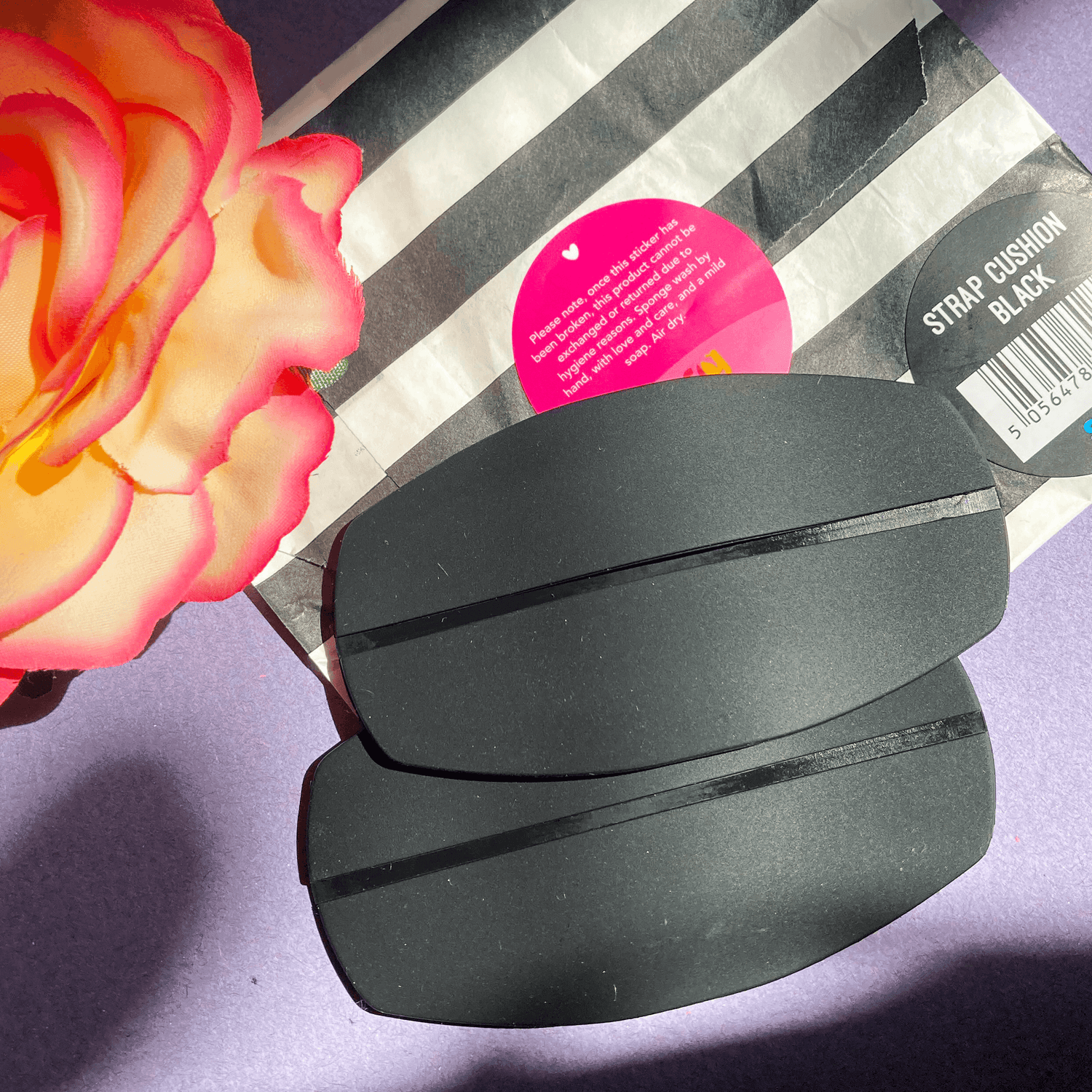 Strap Cushions - Snag