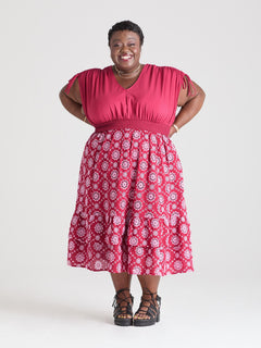 Adwoa, 5ft 3in / 161cm - Size G