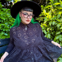 Emma, 5ft 7in / 171cm - Size F2