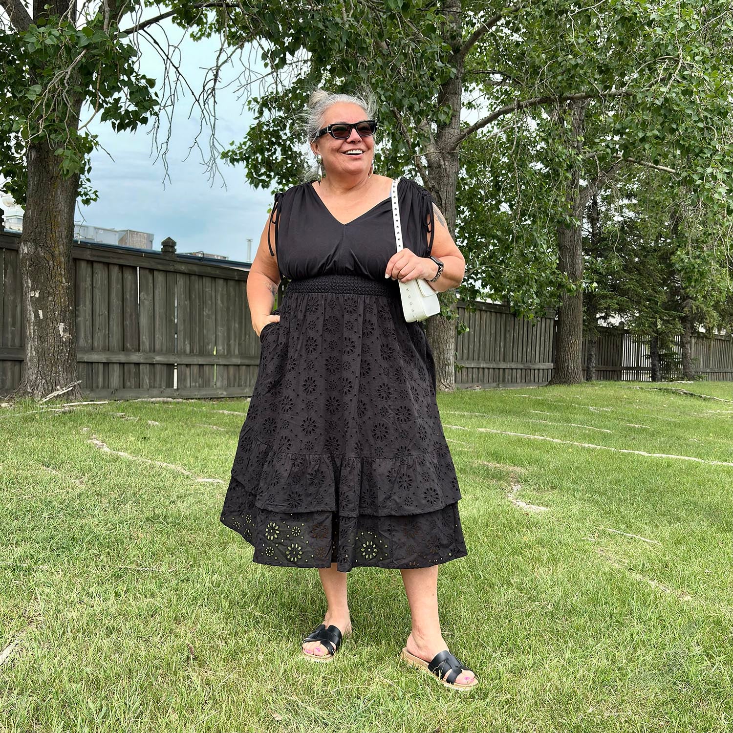 Manny, 5ft 5in / 166cm - Size F