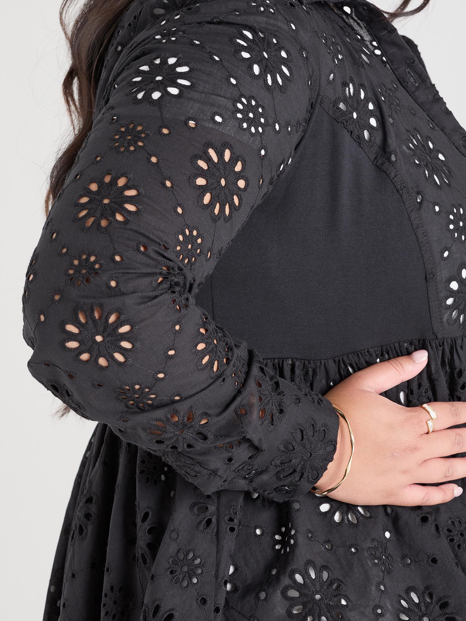 Simran, 5ft 4in / 163cm - Size D2