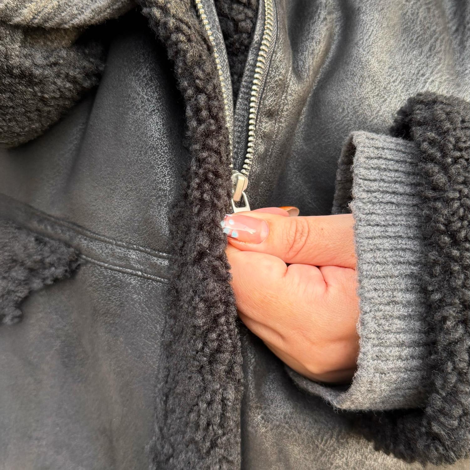 Cropped Borg Aviator Jacket - Black