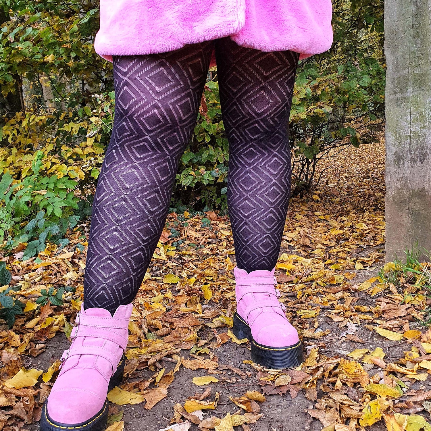 Lace Tights - Diamond Age - Snag